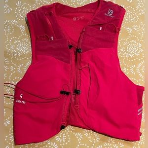 Salomon Sense Pro 5. Trail running hydration pack